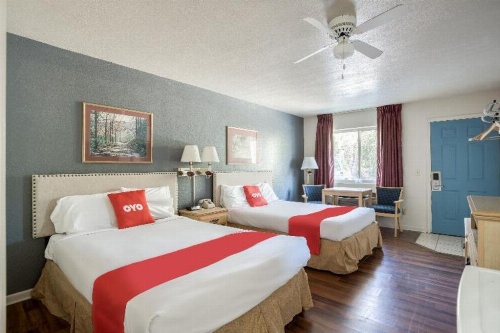 OYO Hotel Baton Rouge Mid City image 17