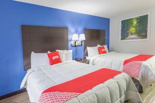 OYO Hotel Baton Rouge Mid City image 24