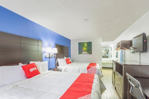 OYO Hotel Baton Rouge Mid City image 26
