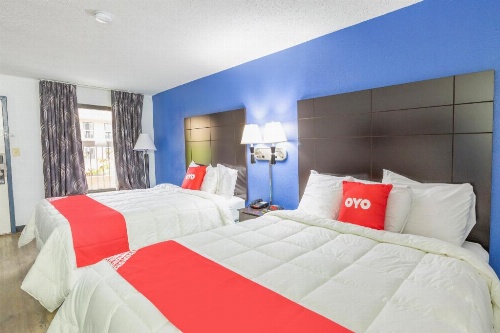 OYO Hotel Baton Rouge Mid City image 27