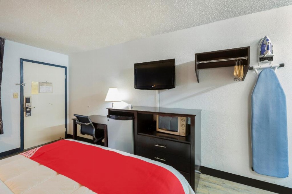 OYO Hotel Baton Rouge Mid City